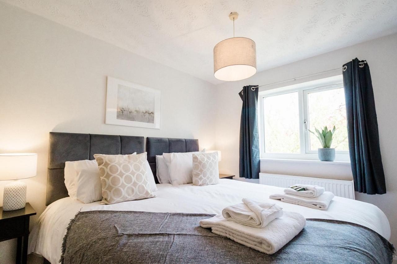 The Oval House By Silva Cmk Stylish House With Garden & Parking Eco-Serviced Accommodation Milton Keynes Buitenkant foto